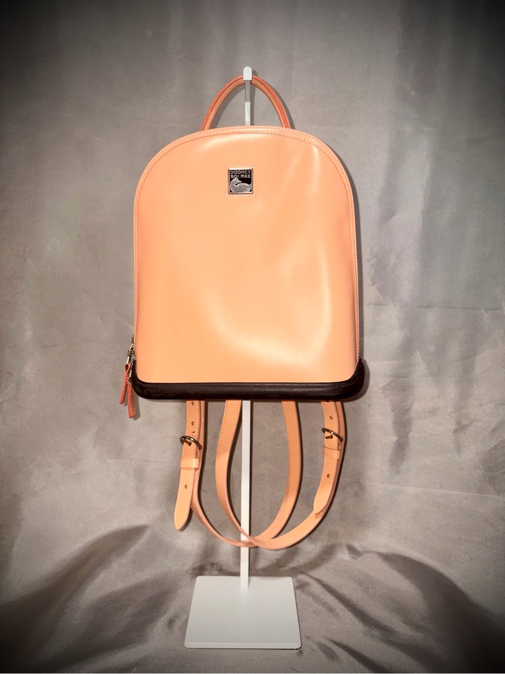 🔥 VTG Dooney & Bourke 90s Parasole Leather Zip Pod Backpack Peach
